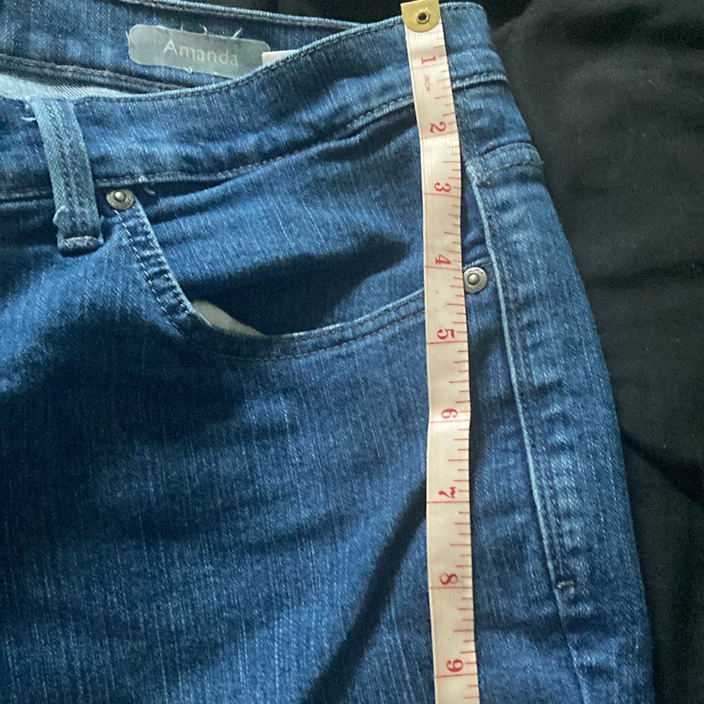 Gloria Vanderbilt size 18 short women’s pants leg width is 38 inches long - Picture 4 of 6